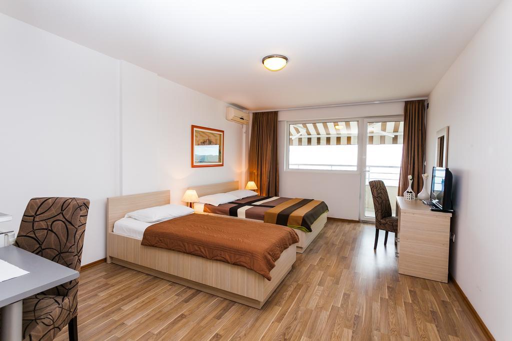 Apartments Marija Sveti Stefan Esterno foto