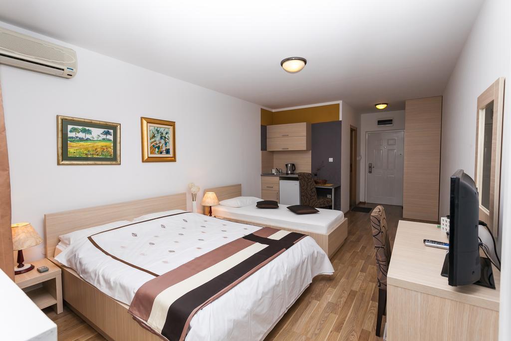 Apartments Marija Sveti Stefan Esterno foto