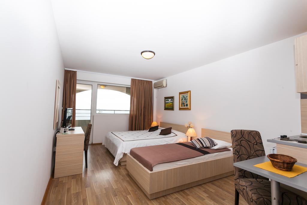 Apartments Marija Sveti Stefan Esterno foto